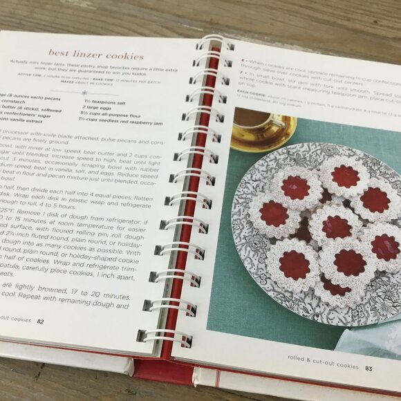 Good Housekeeping The Great Christmas Cookie Swap Cookbook 60 Recipes Hardcover - Picture 9 of 11